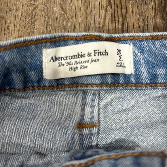 Abercrombie & Fitch Light Blue Straight Women’s Jeans 26 - Picture 2 of 7